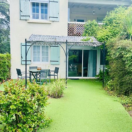 류넬 Mas Saint-Ange B&B 외부 사진