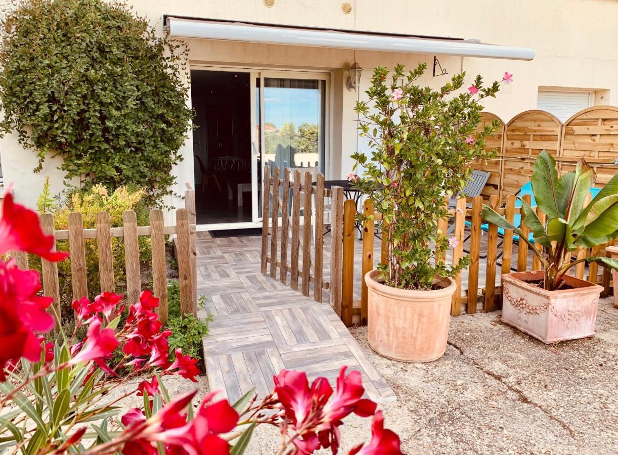 류넬 Mas Saint-Ange B&B 외부 사진