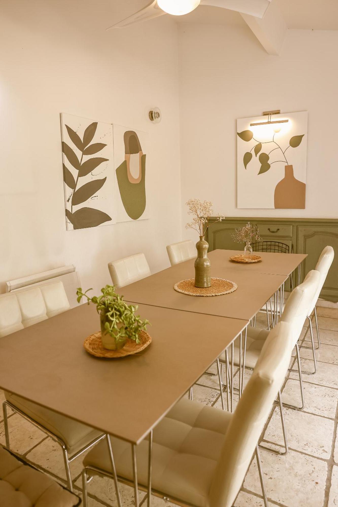 류넬 Mas Saint-Ange B&B 외부 사진