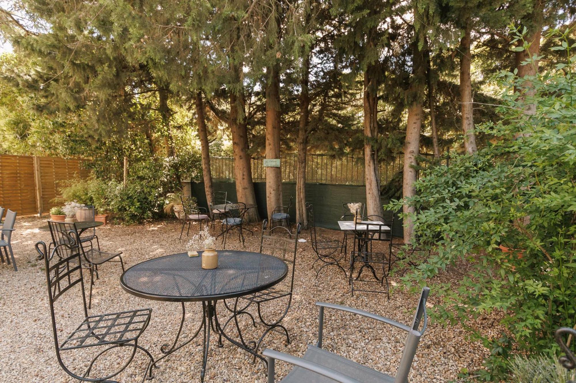 류넬 Mas Saint-Ange B&B 외부 사진